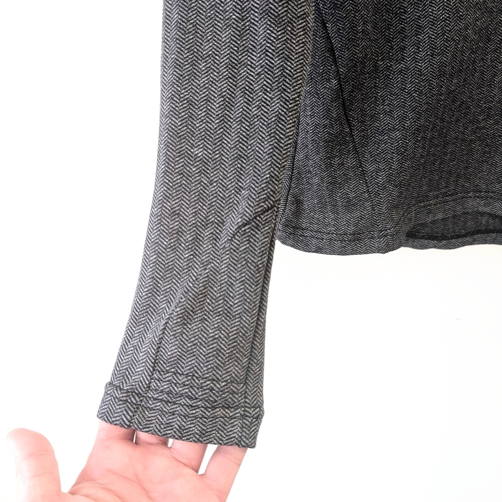 Mondetta Women's Lightweight Gray Chevron Athleisure Hoodie ~ Size Medium - Picture 7 of 11